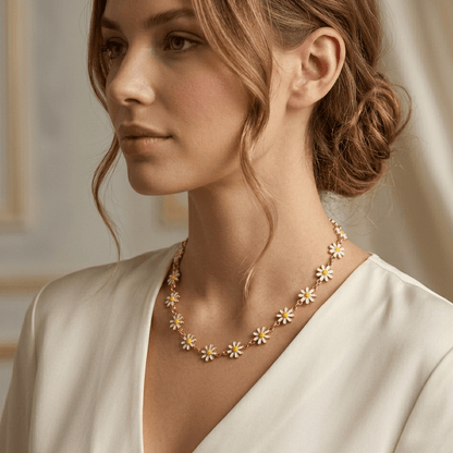 Daisy Flower Gold Chain Necklace