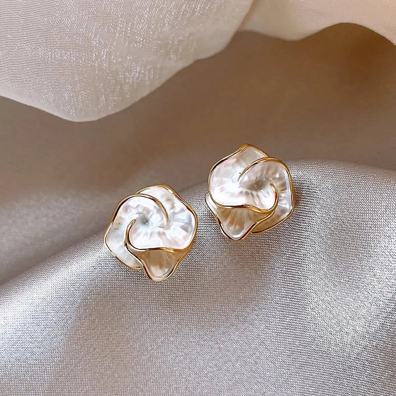 Pearl Flower Stud Earrings