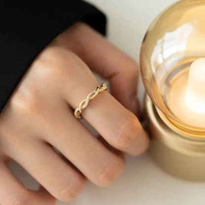Twisted Zirconia Gold Ring